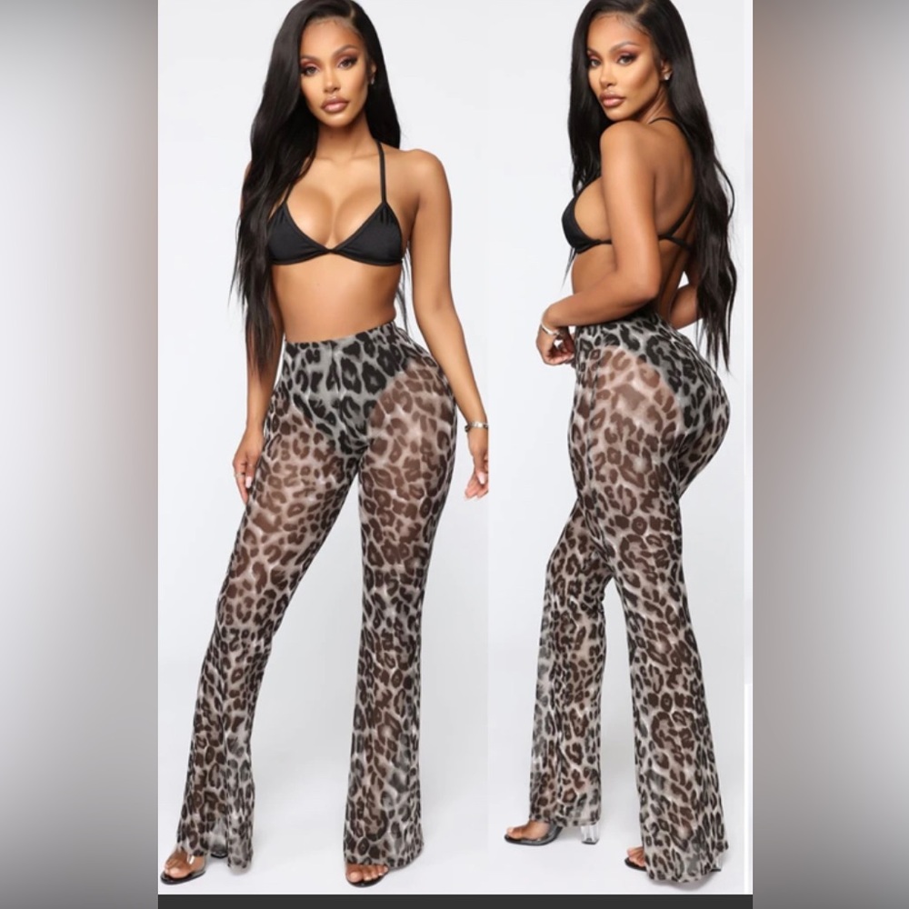 Fashion Nova pants 🖤